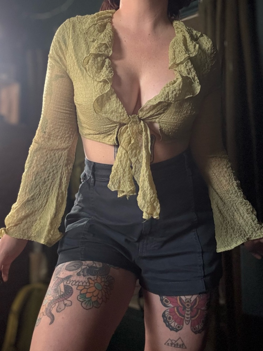 PrettyLittleThing Olive Green Ruffle Tie-Front Crop Top